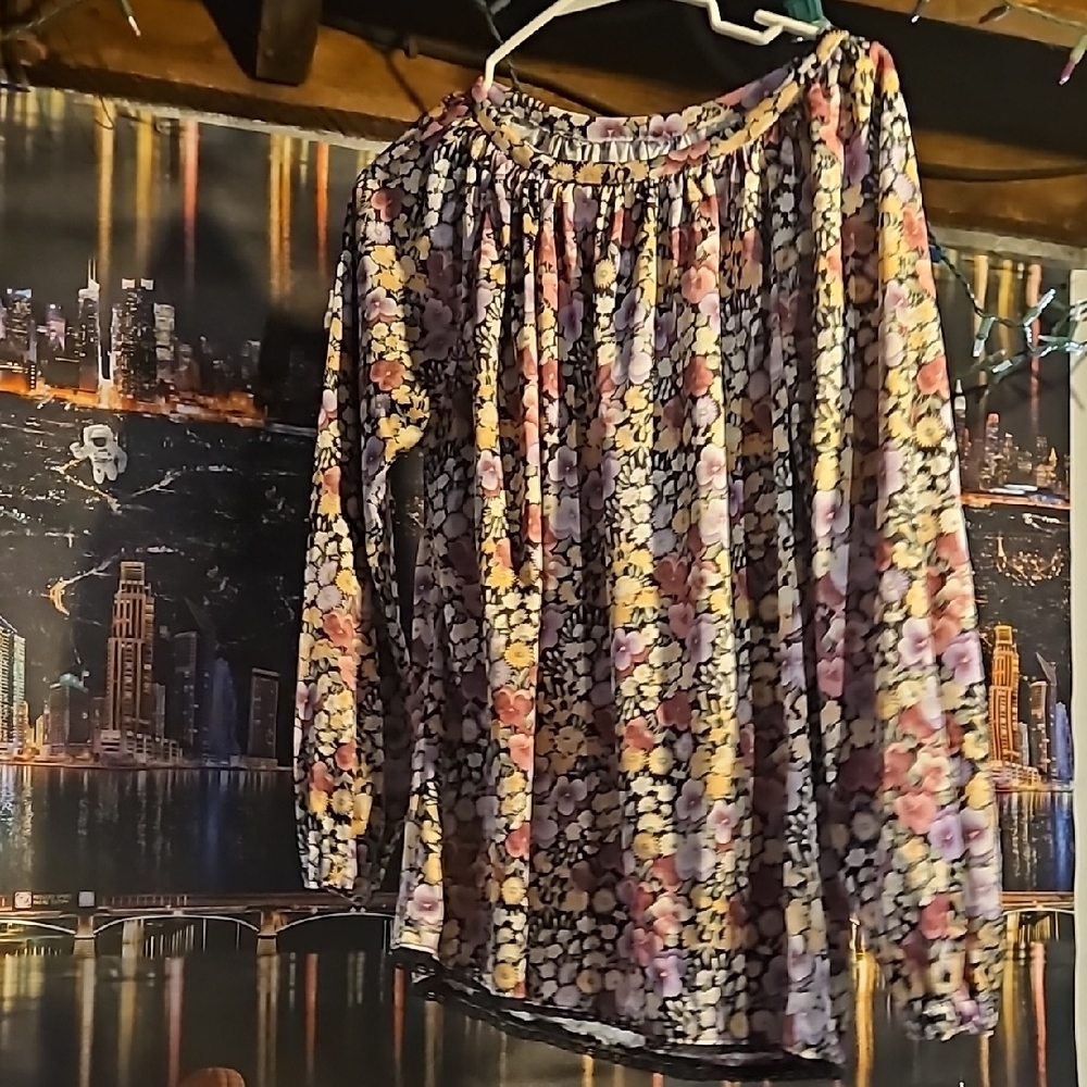 Floral Long Sleeve Blouse
